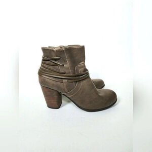 Madden Girl Denice Ankle Boots Size 8.5